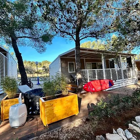 Mobile House - Oliver, Jezera Village Διαμέρισμα Tisno