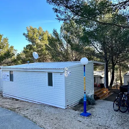 Mobile House - Oliver, Jezera Village